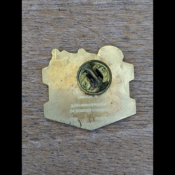 3/$15 Vintage Dodgers Baseball Most in Majors collectible pin - Picture 2 of 2
